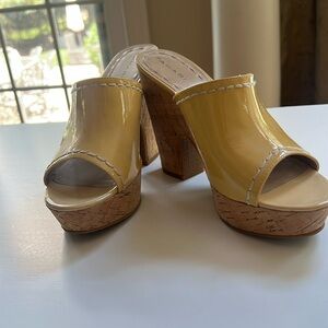 Tahari Miami Beige Patent Leather Cork Sandals 8 1/2